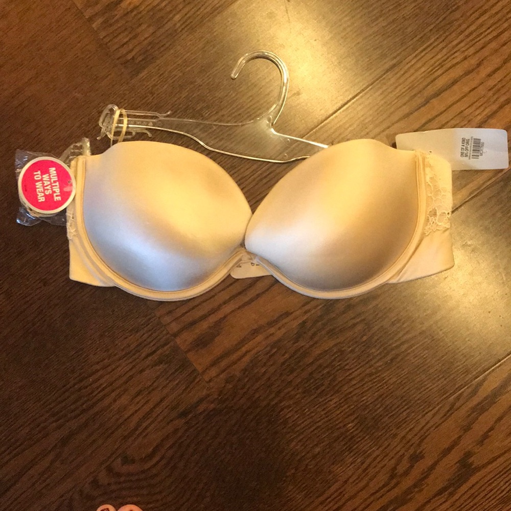 Versatile bra, with or without strap